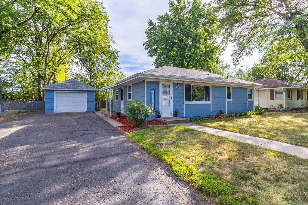 210 67th Avenue Ne, Fridley