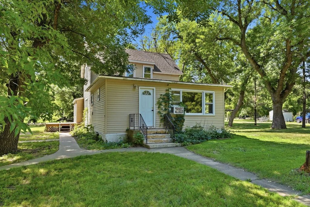 401 Dresden Avenue S, Herman