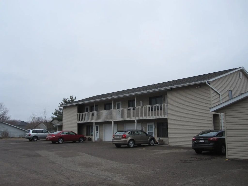 1380 Heritage Drive #8, New Richmond