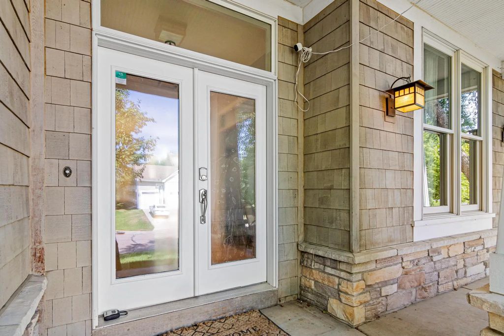 2417 87th Trail N, Brooklyn Park