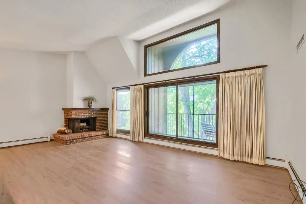 9600 Portland Avenue S 317, Bloomington