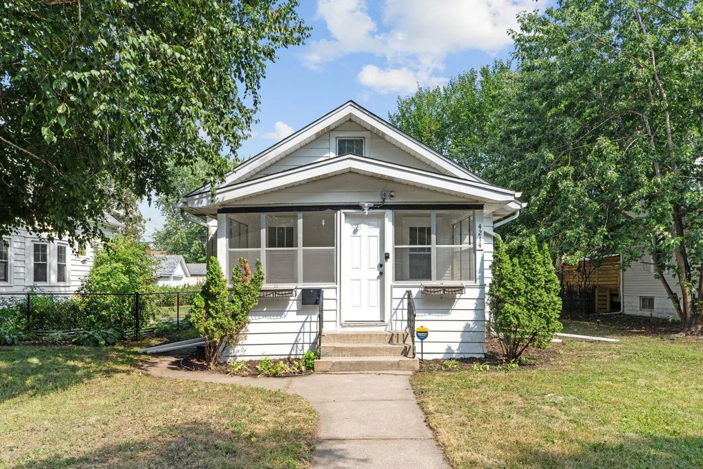 4214 Vincent Avenue N, Minneapolis