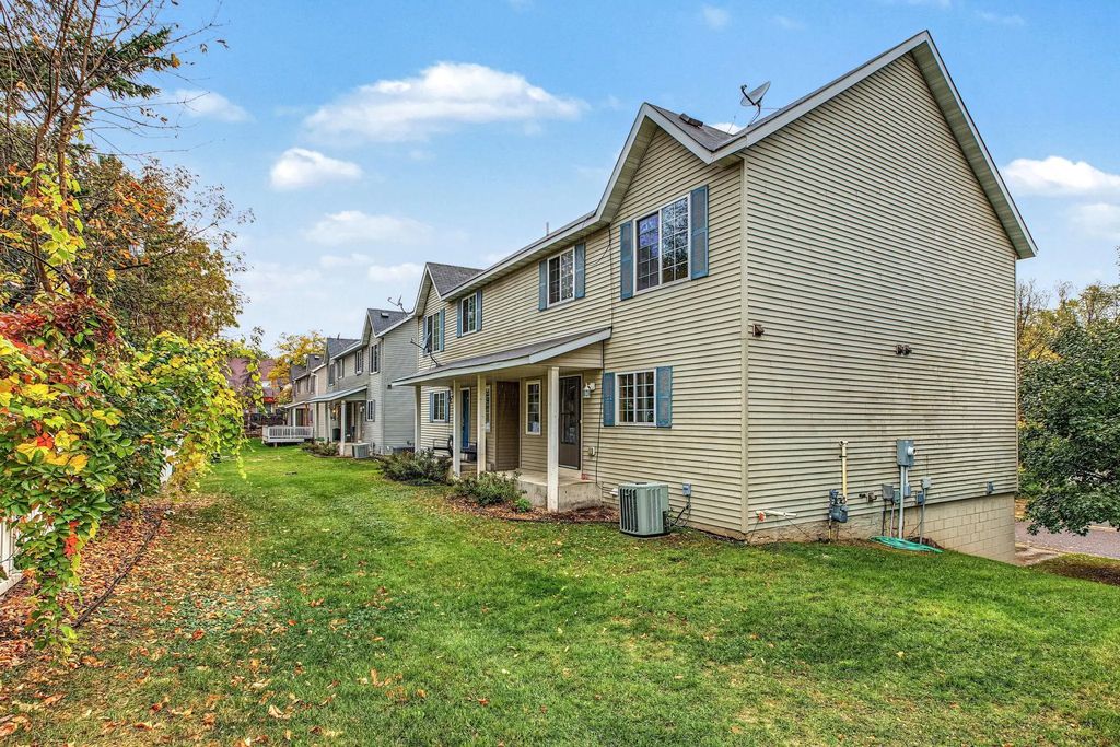 12 City View Lane, Saint Paul