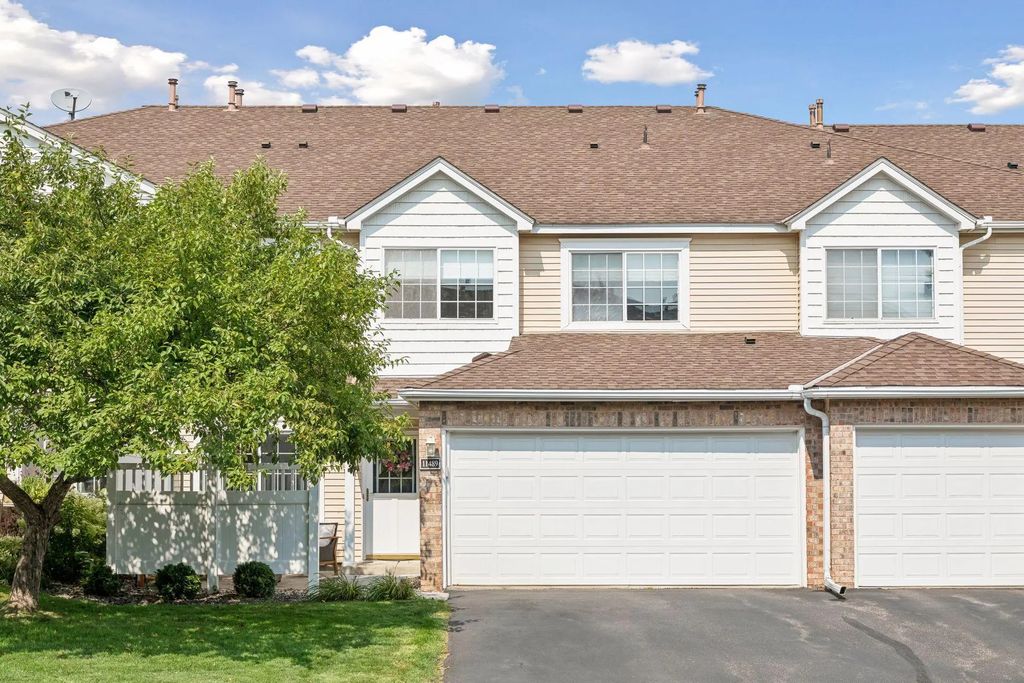 11489 Elmwood Avenue N, Champlin
