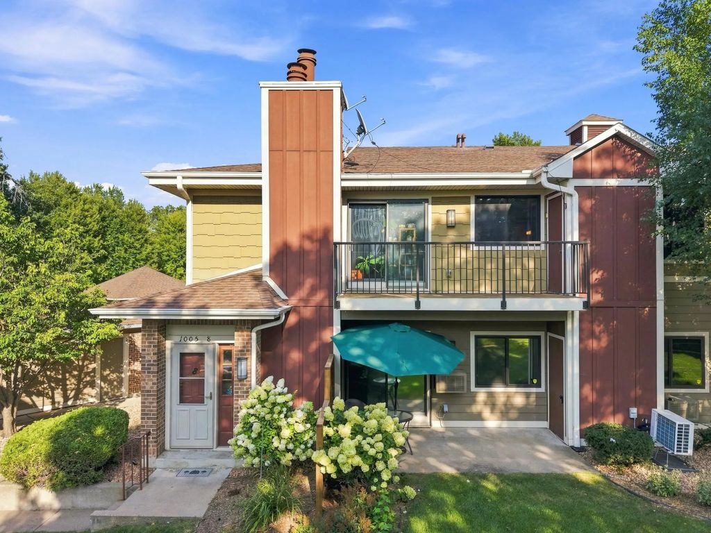 1005 Rae Drive 8, Richfield
