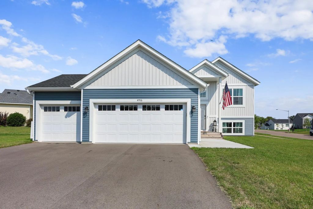 4706 8th Street Loop Ne, St Cloud