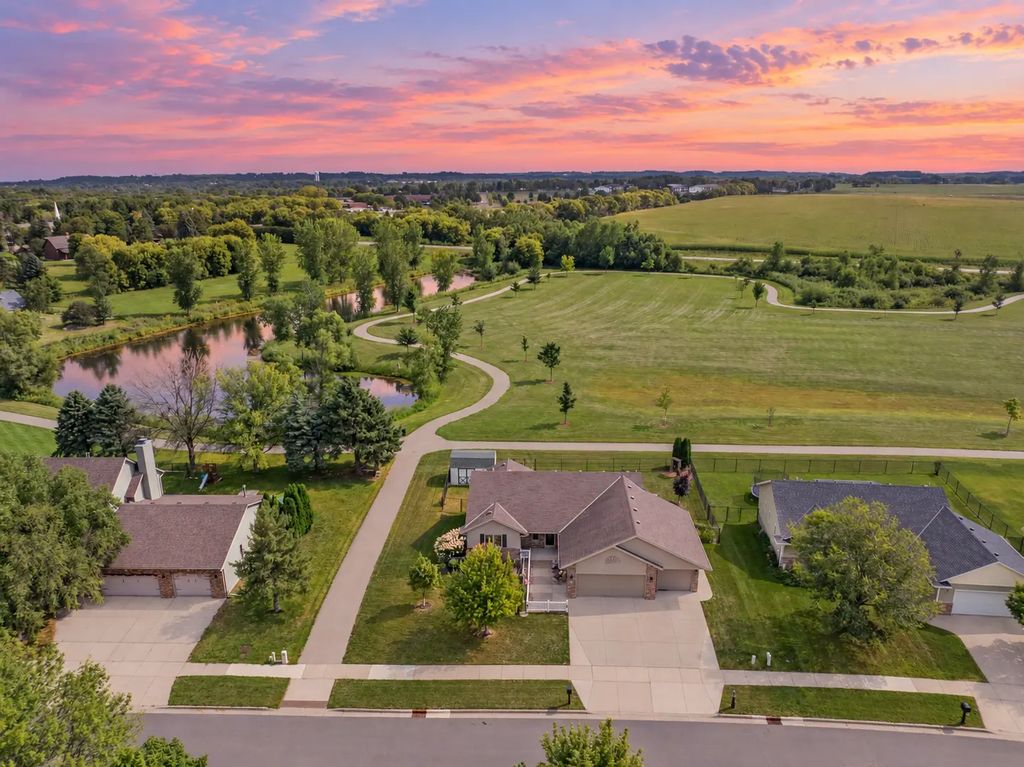 1905 Prairie Avenue Sw, Faribault