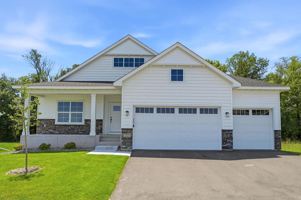 727 Rosebud Lane, Delano