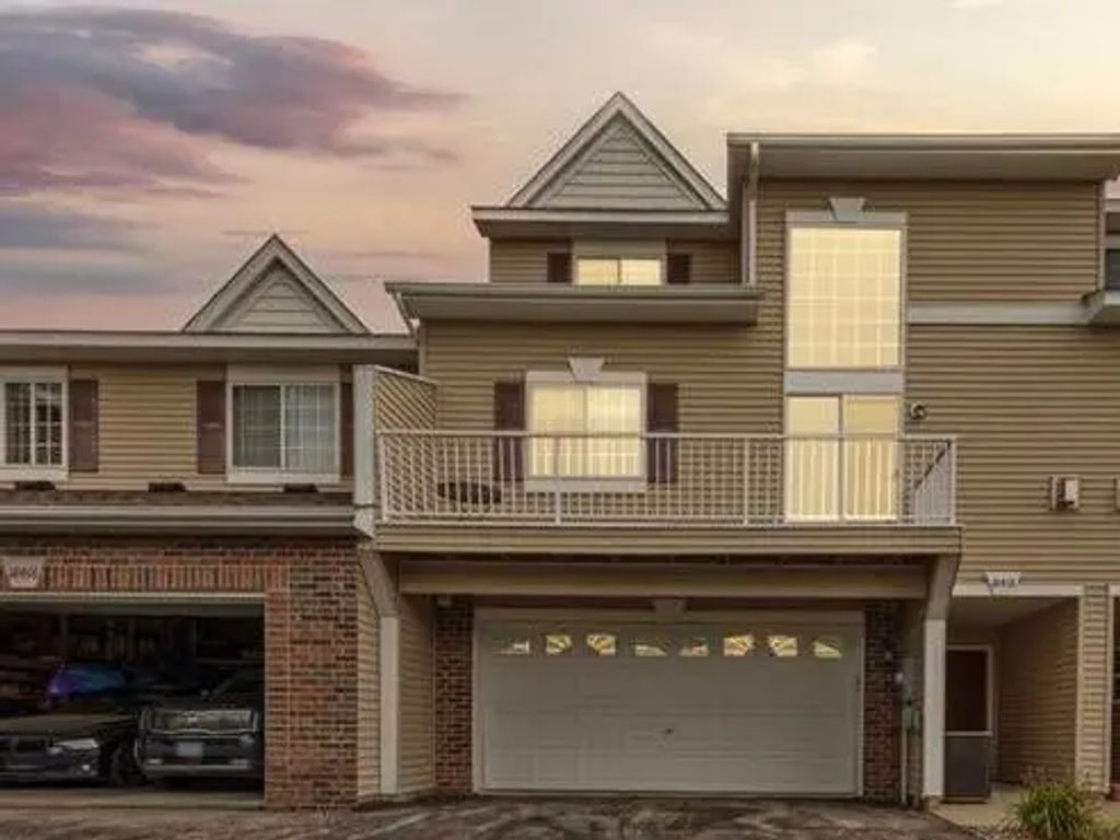 18418 Lafayette Way 428g, Lakeville
