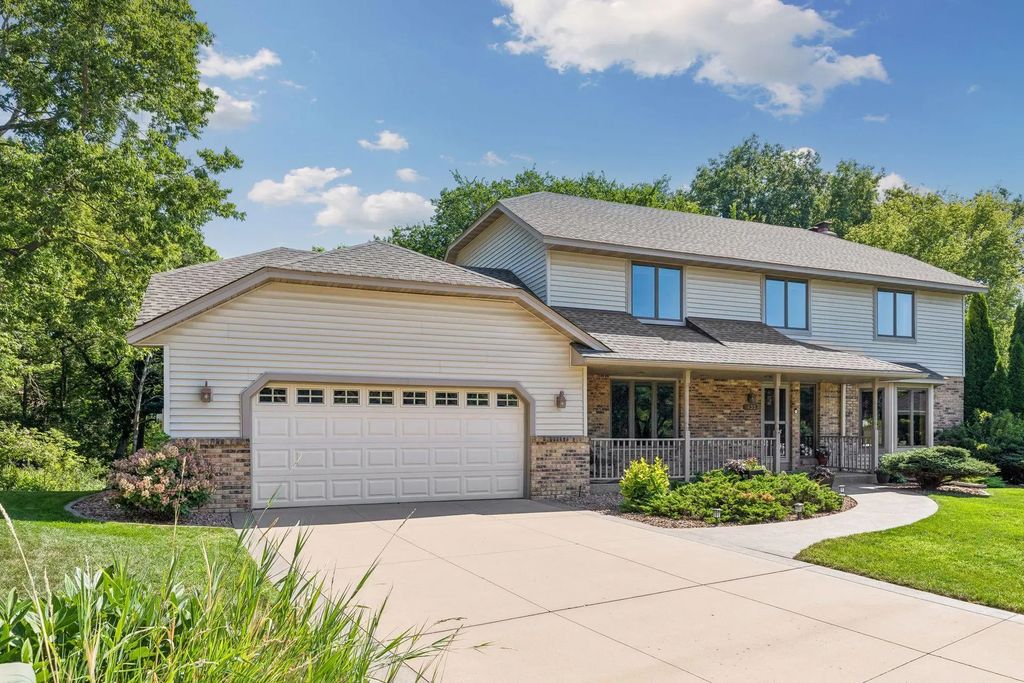 1635 Mallard Circle, Eagan
