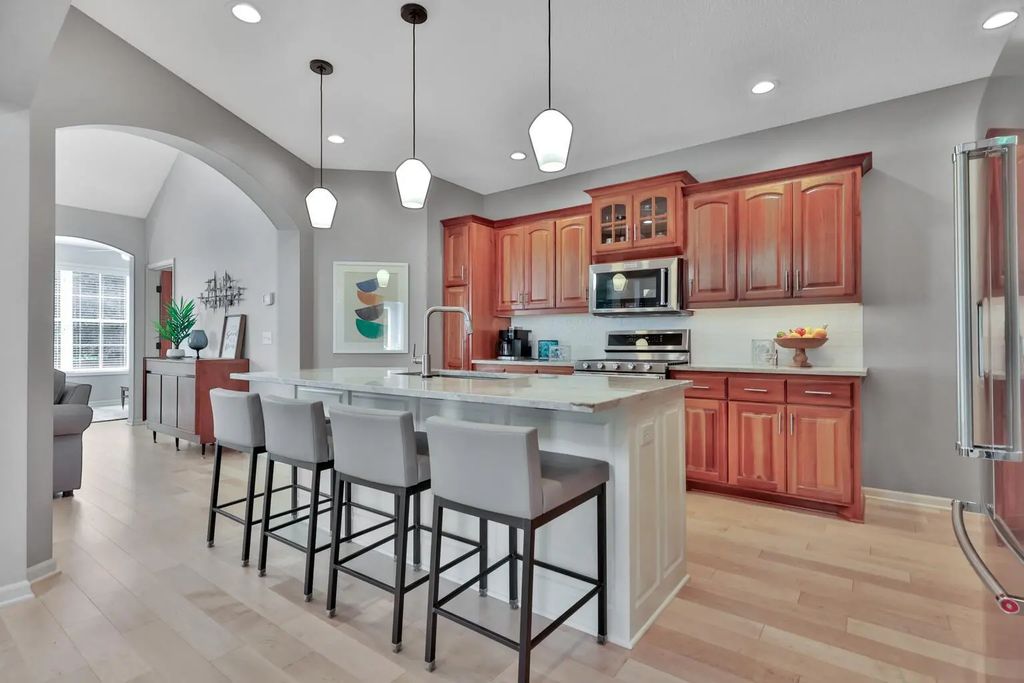 5245 108th Avenue N, Brooklyn Park