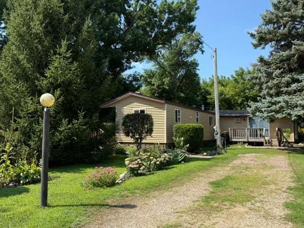 205 N Main Street, Belview