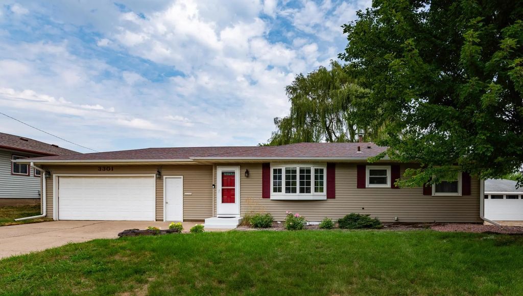 3301 68th Street E, Inver Grove Heights