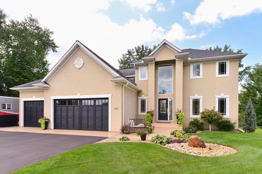 6324 Cherokee Trail, Lino Lakes
