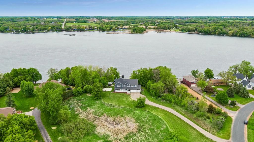 4704 S Lake Sarah Drive, Independence