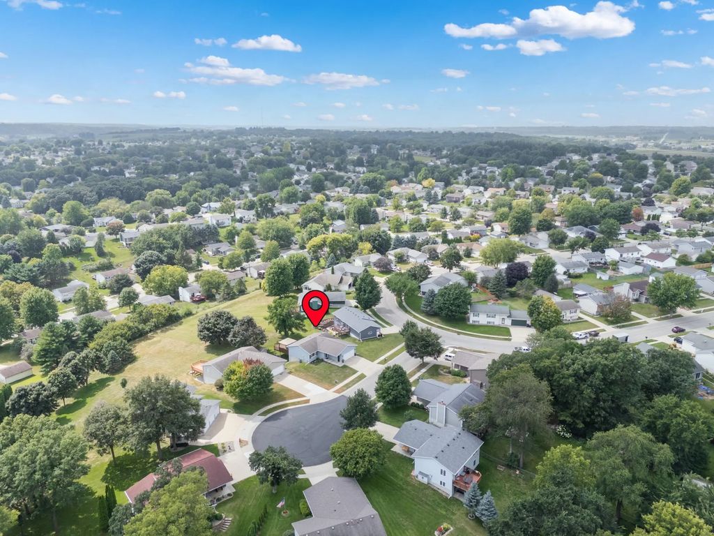 4212 Sapphire Lane Nw, Rochester