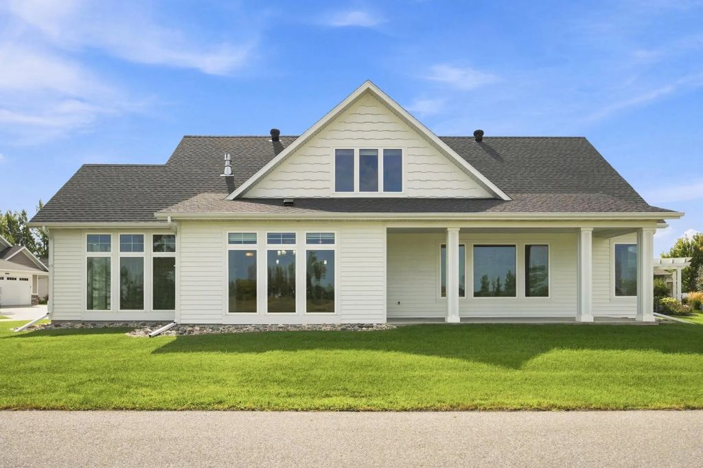 4538 65th Street S, Fargo