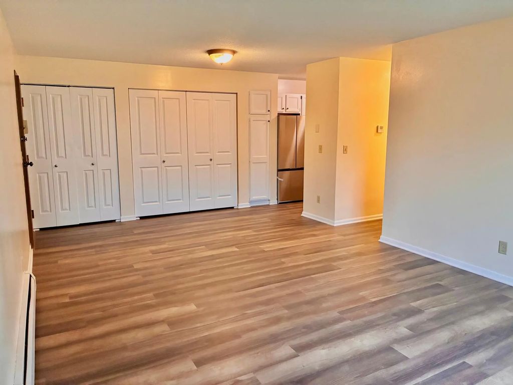 2120 Valleyhigh Drive Nw C102, Rochester