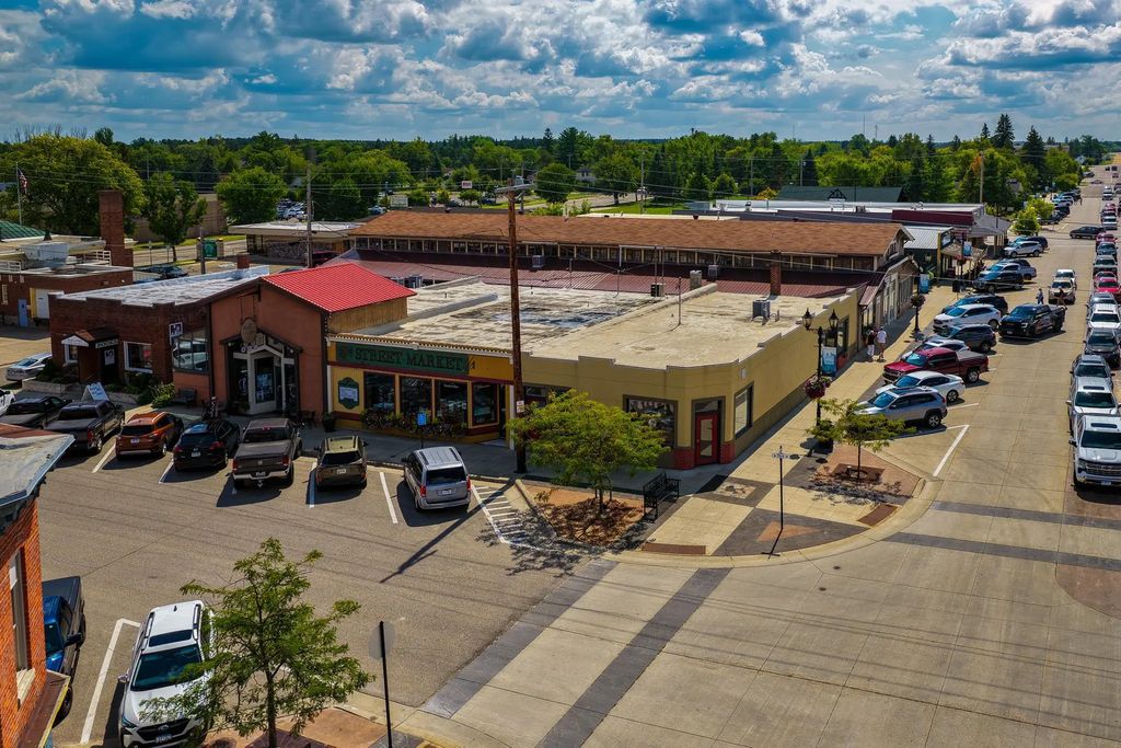 300 Main Avenue S, Park Rapids