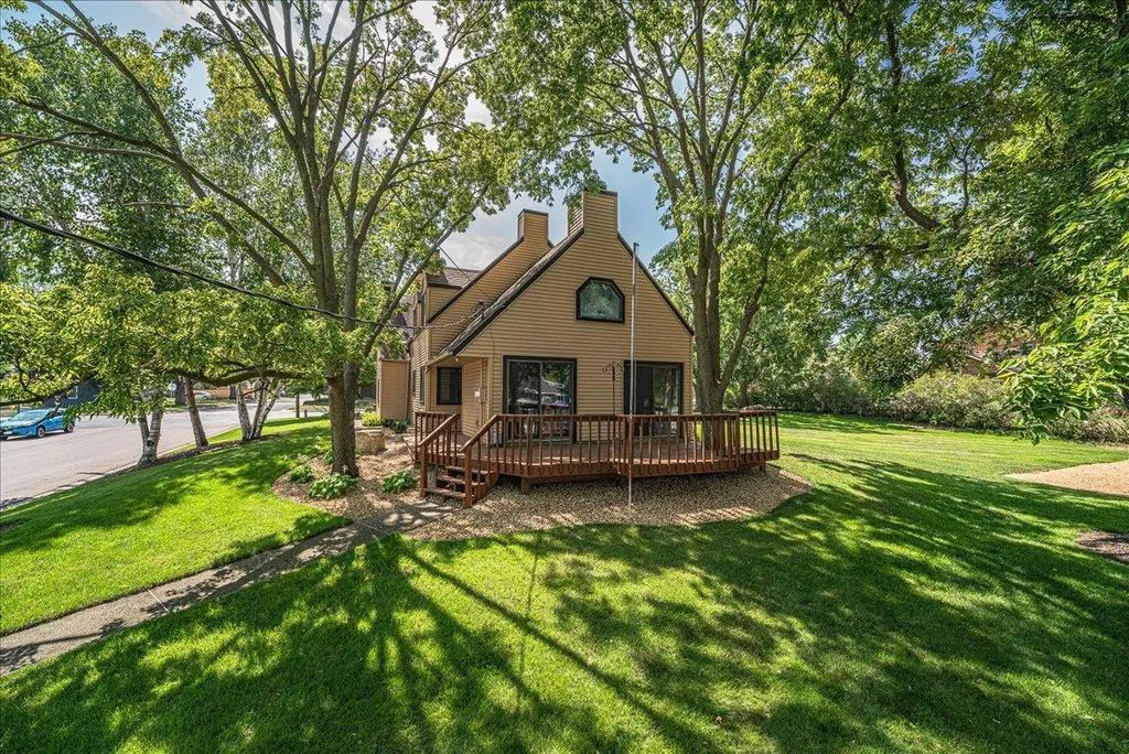 1009 2nd Street E, Hastings