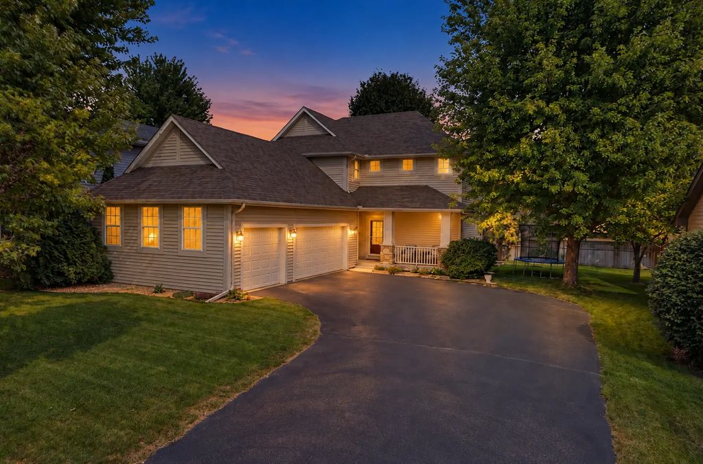 9906 Scott Avenue N, Brooklyn Park