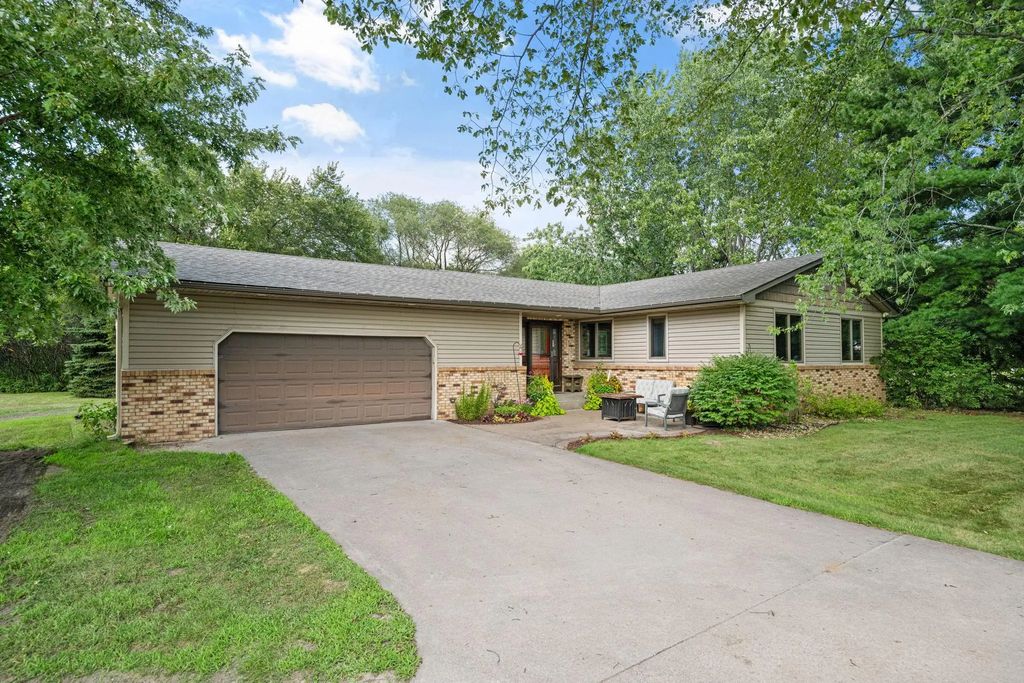 121 Marvy Street, Lino Lakes