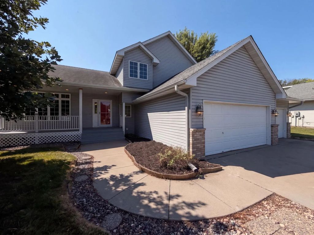 8763 Autumn Oaks Drive, Rockford
