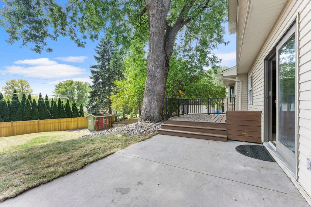7181 Steepleview Road, Woodbury
