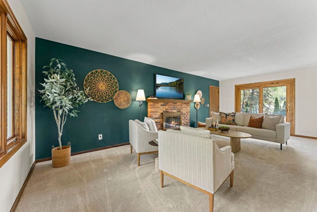 7181 Steepleview Road, Woodbury
