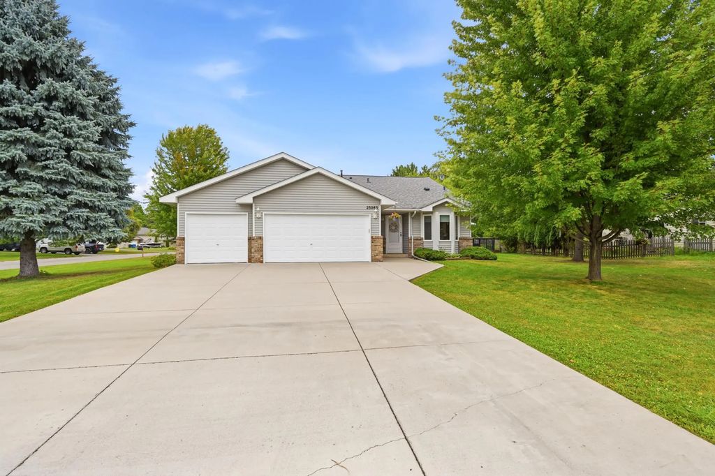 23083 Hearth Avenue N, Forest Lake