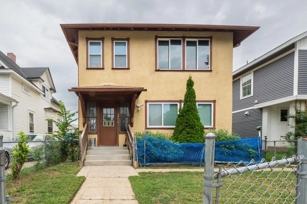 2218 4th Avenue N, Minneapolis