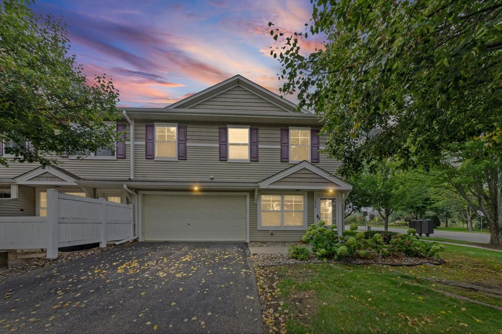 10856 Kingsfield Lane, Woodbury