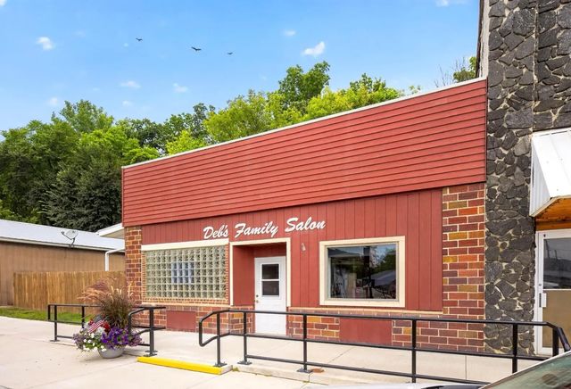 438 Highway 60, Zumbro Falls