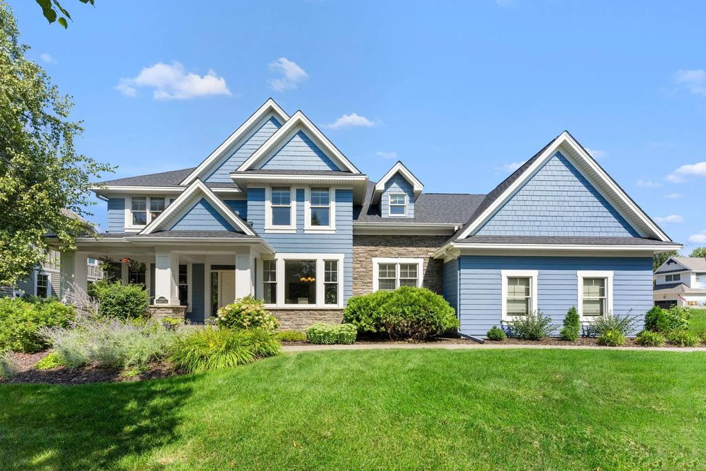 10930 Bentwater Lane, Woodbury