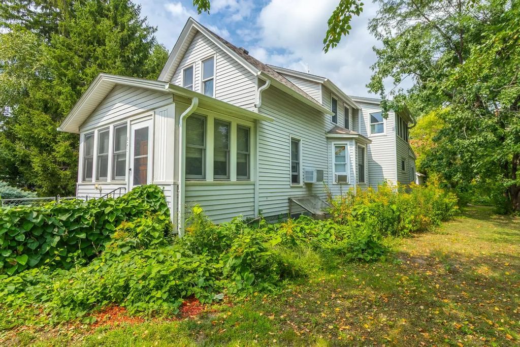 823 Englewood Avenue, Saint Paul