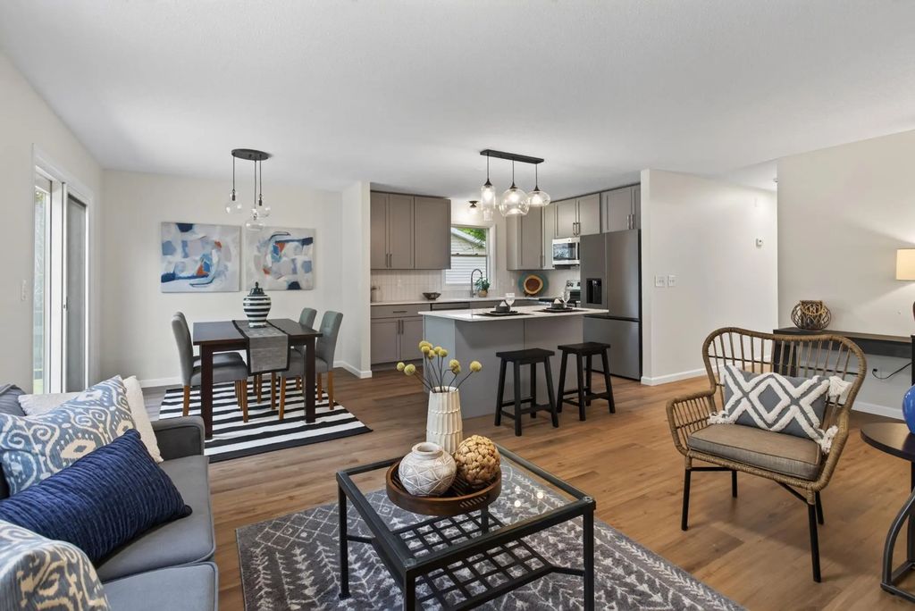 7748 Cayenne Plaza W, Woodbury