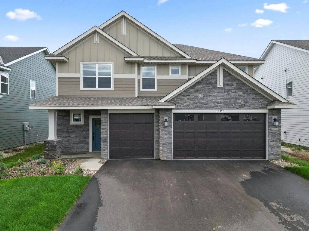 18350 Glancy Way, Lakeville