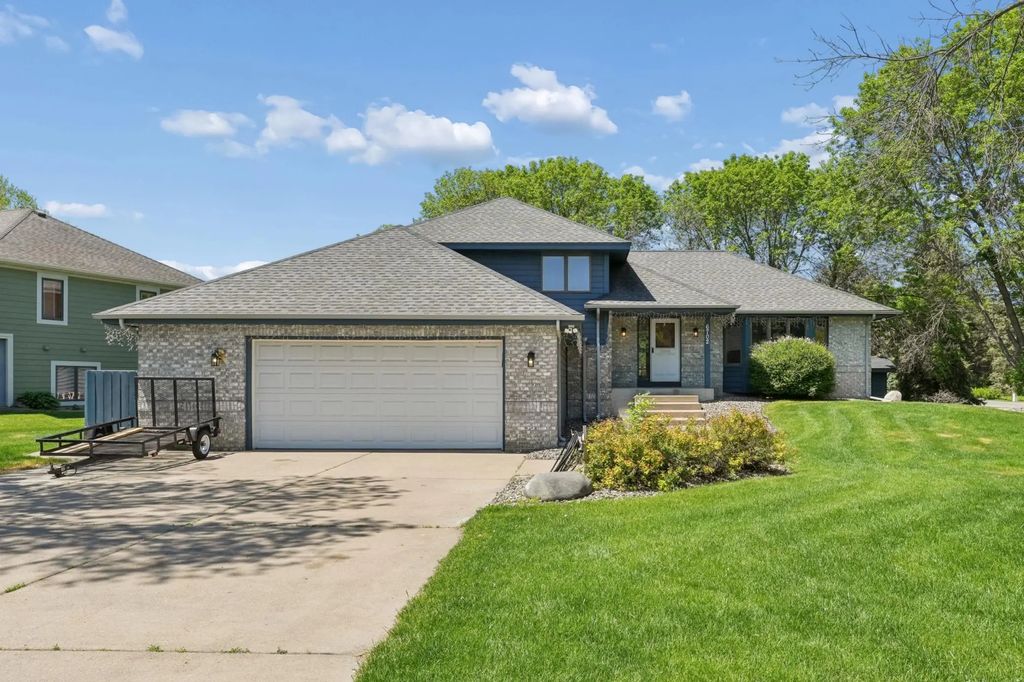 6702 120th Avenue N, Champlin