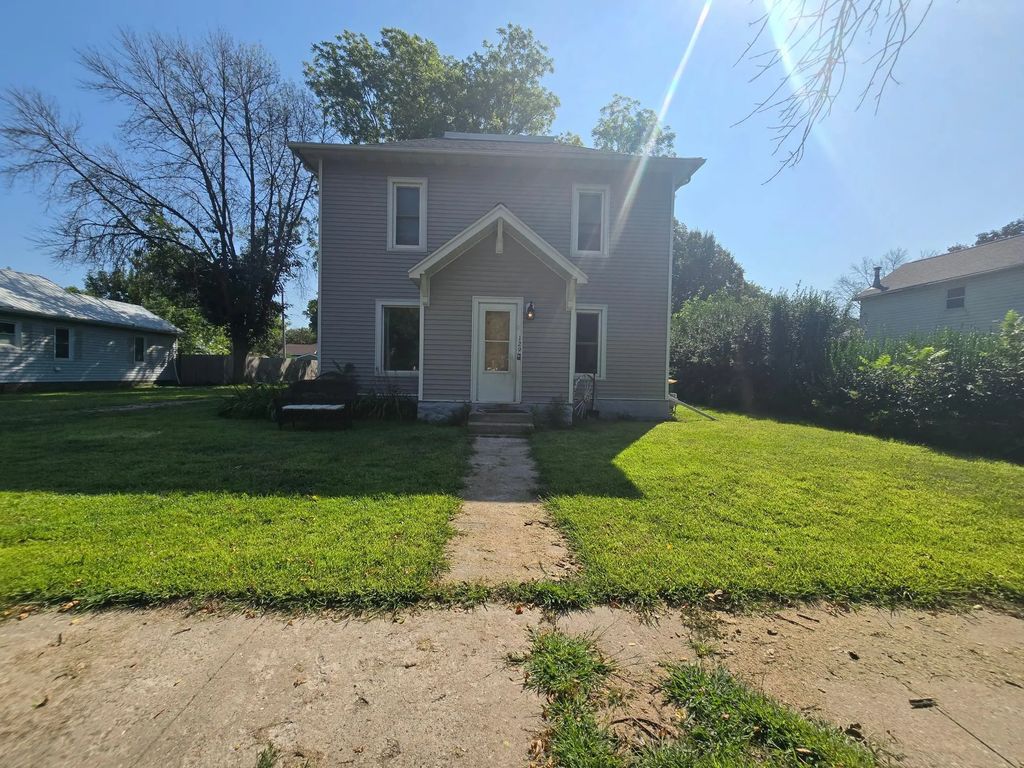 129 S Main Street, Sherburn