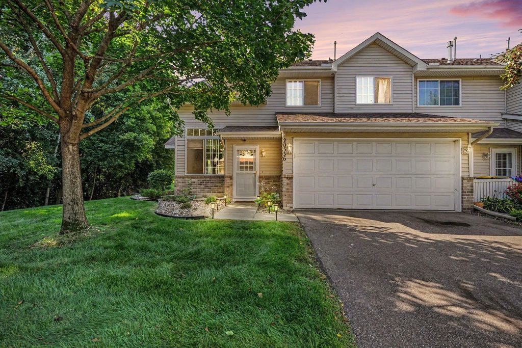 20536 Erin Court 34, Farmington