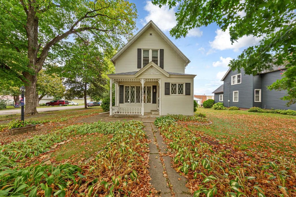 206 1st Street S, Nerstrand