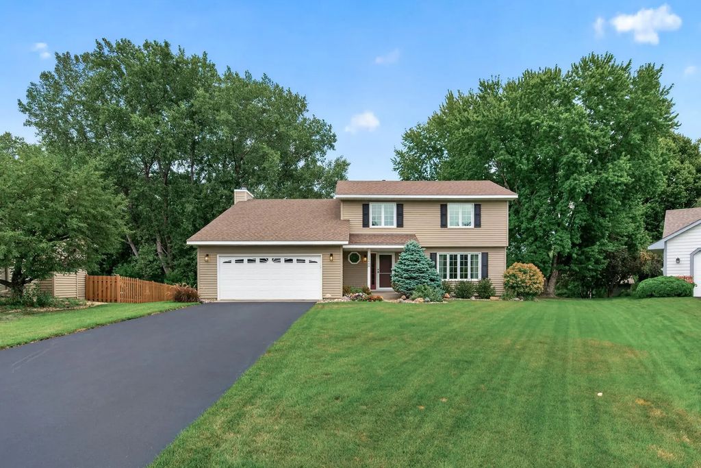 13640 Gardenia Path, Apple Valley