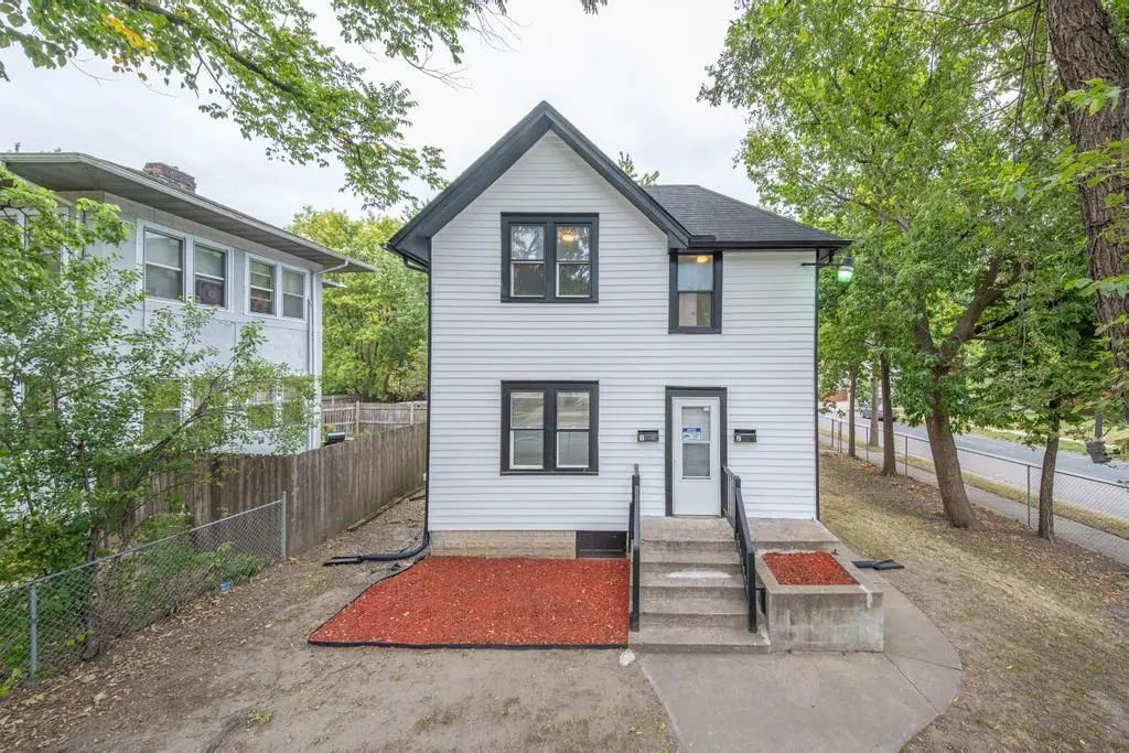2400 Emerson Avenue N, Minneapolis