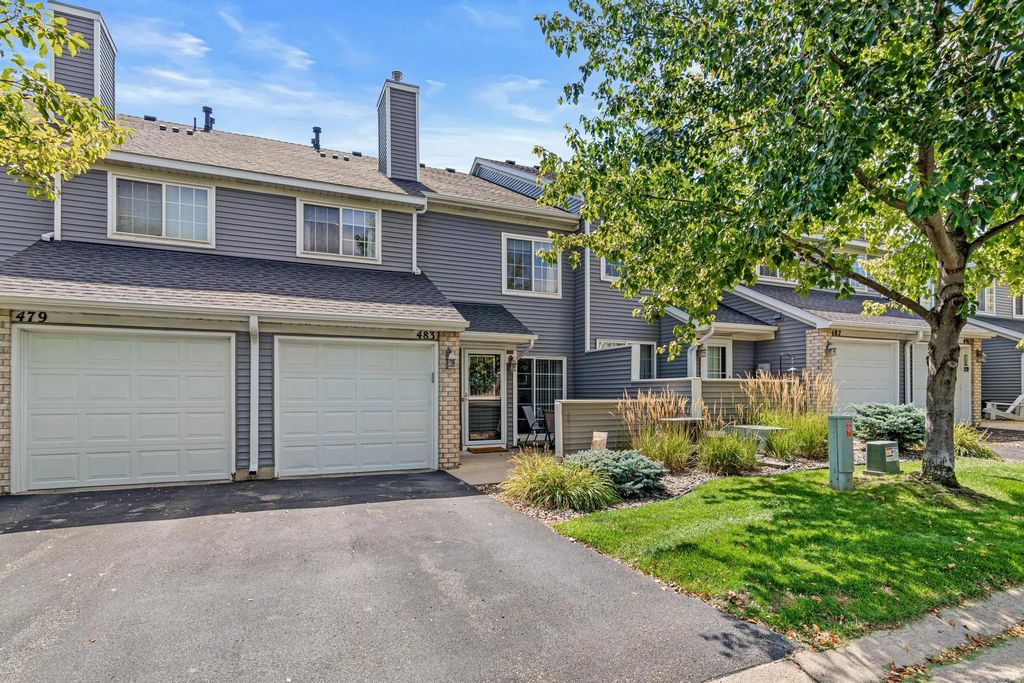 483 Mission Hills Way E, Chanhassen