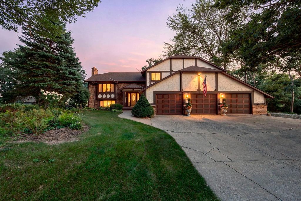 2415 Lisbon Avenue N, Lake Elmo