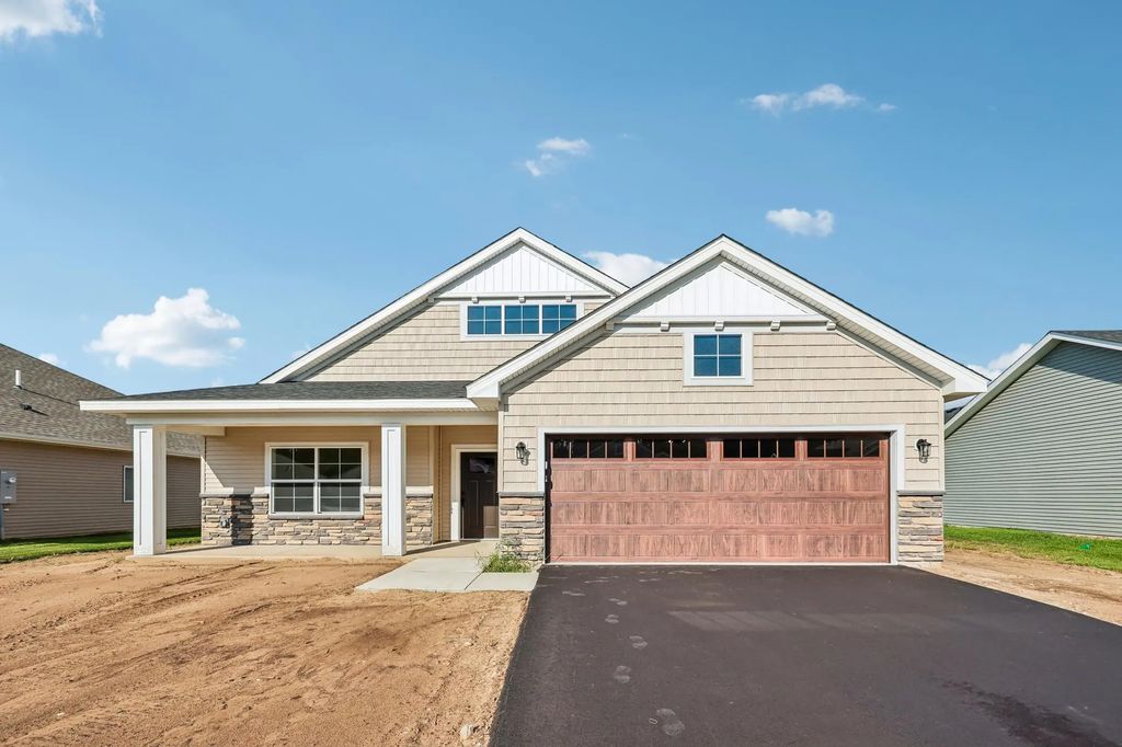 1423 Victory Lane Ne, Isanti