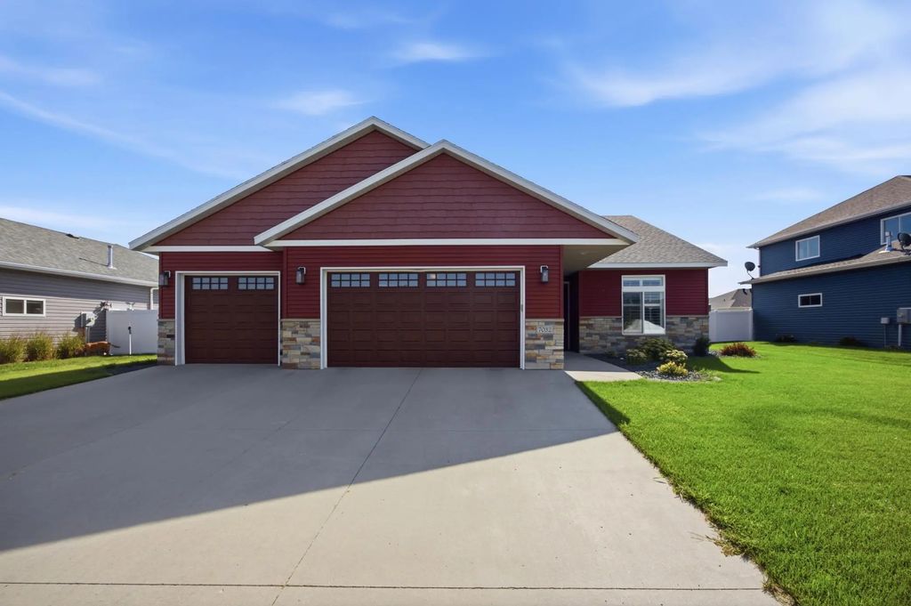 7032 26th Street S, Fargo