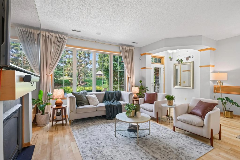 1407 Naples Avenue, Cologne