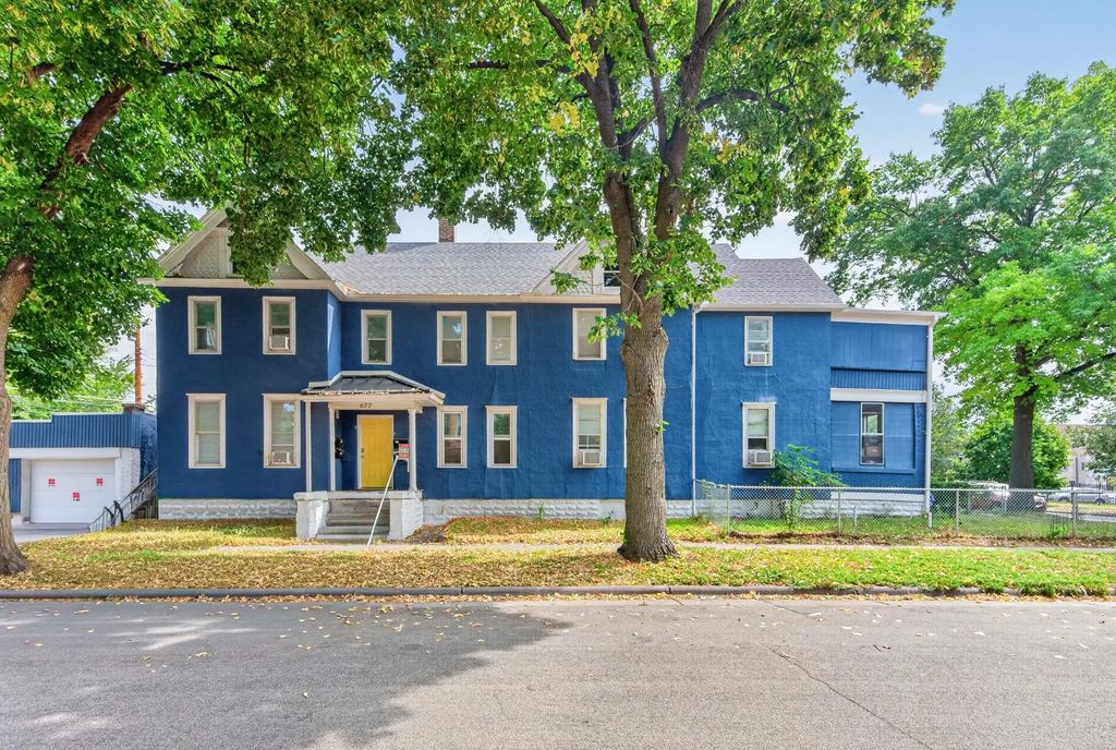 677 Sherburne Avenue, Saint Paul