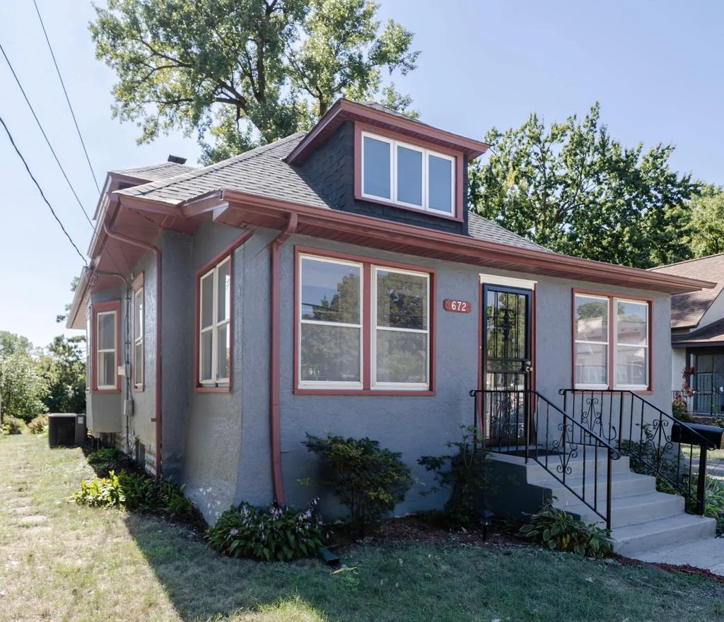 672 Maryland Avenue W, Saint Paul